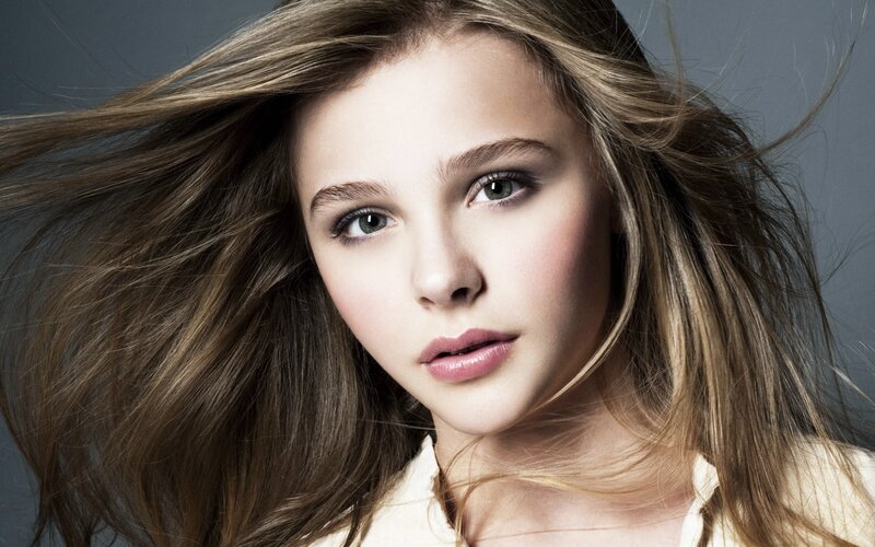 Young Girl with Brown Hair — Dramatic
