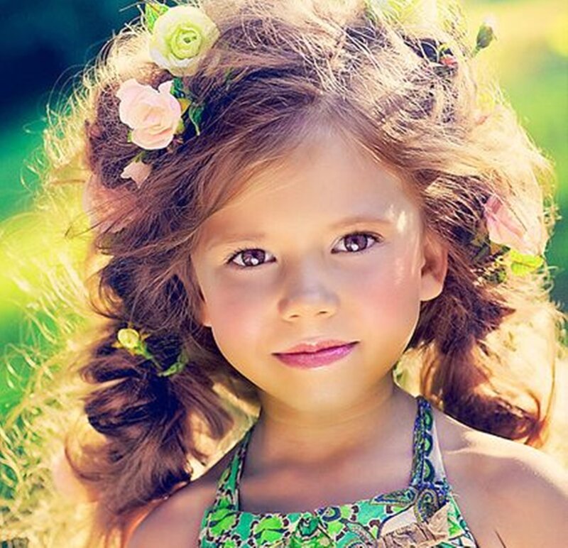 Young Girl with Flowers — Green, Serene