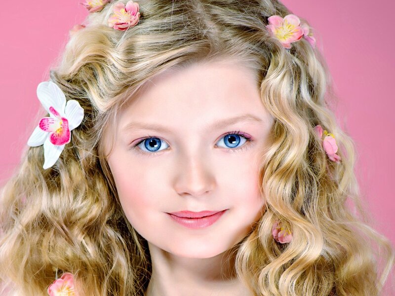 Young Girl with Flowers — Pink, Calm