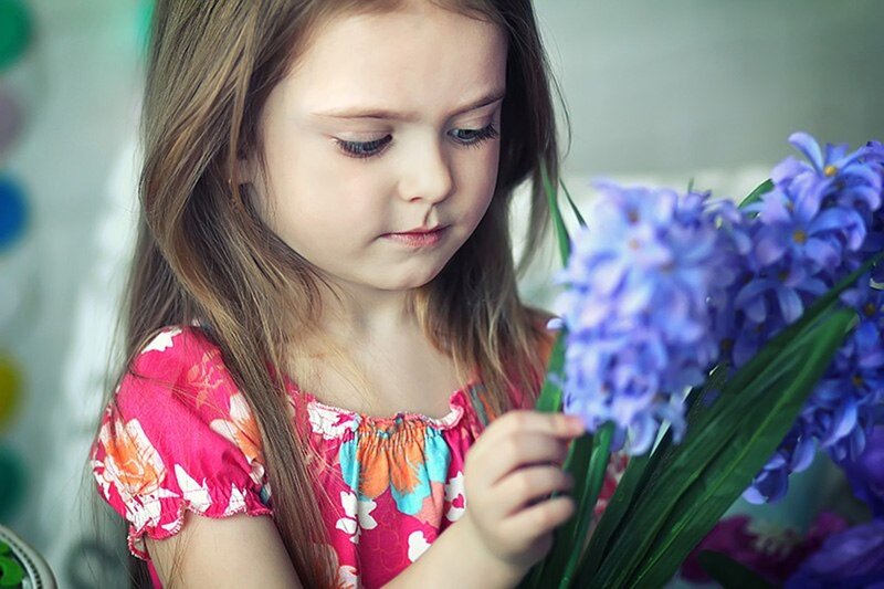 Young Girl with Flowers — Purple, Calm