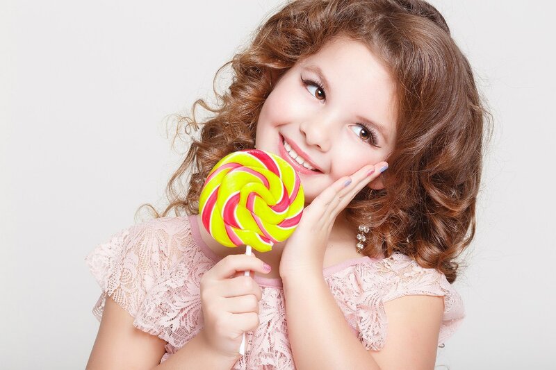 Young Girl with Lollipop — Pink