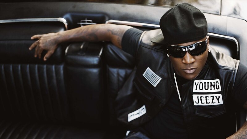 Young Jeezy in a car