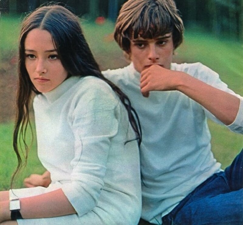 Young Man and Woman — Green