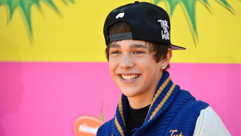 Young Man Smiling — Yellow