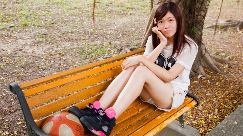 Young Woman on Bench — Brown, Calm