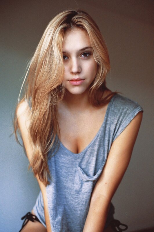 Young Woman with Blonde Hair — Blue, Calm