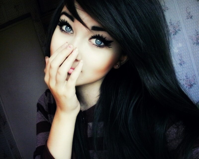 Young Woman with Blue Eyes — Black, Dramatic