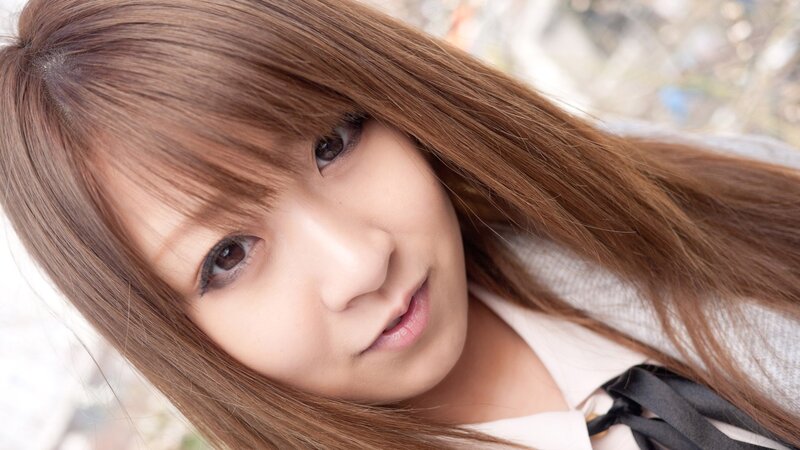 Young Woman with Brown Hair — Calm, Photograph, Eyes