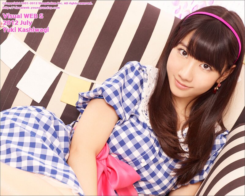 Yuki Kashiwagi in checkered dress