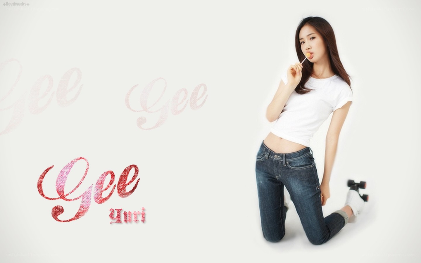 Yuri Goo with lollipop