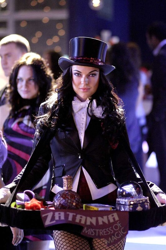 Zatanna in magician costume