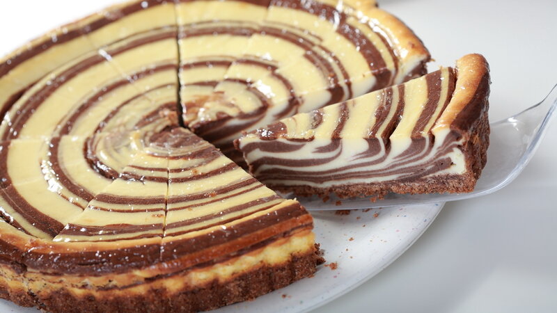 Zebra-swirl Cheesecake