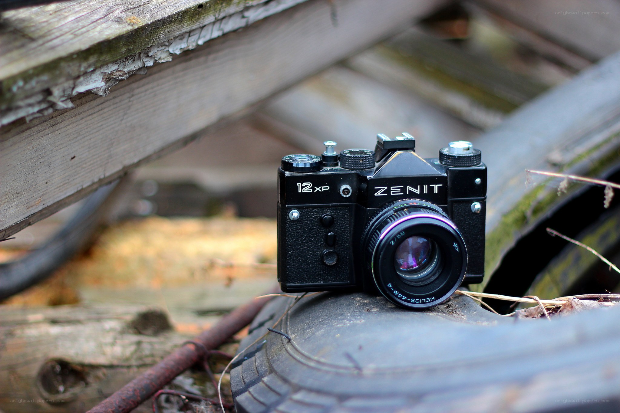 Zenit 12XP camera on tire