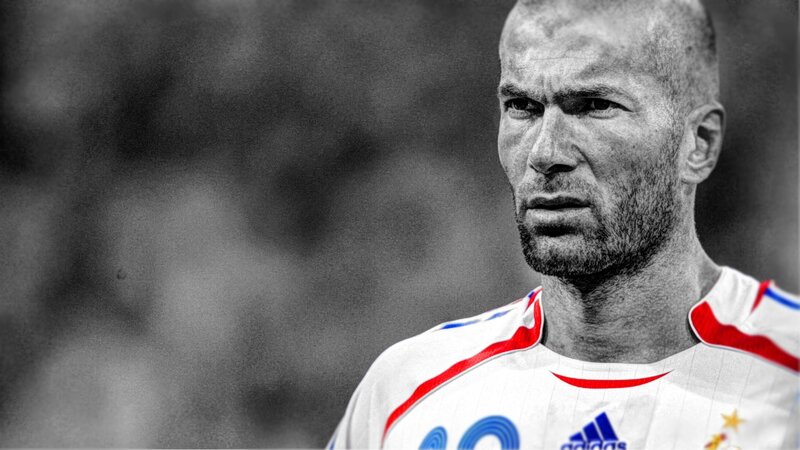 Zinedine Zidane in France jersey