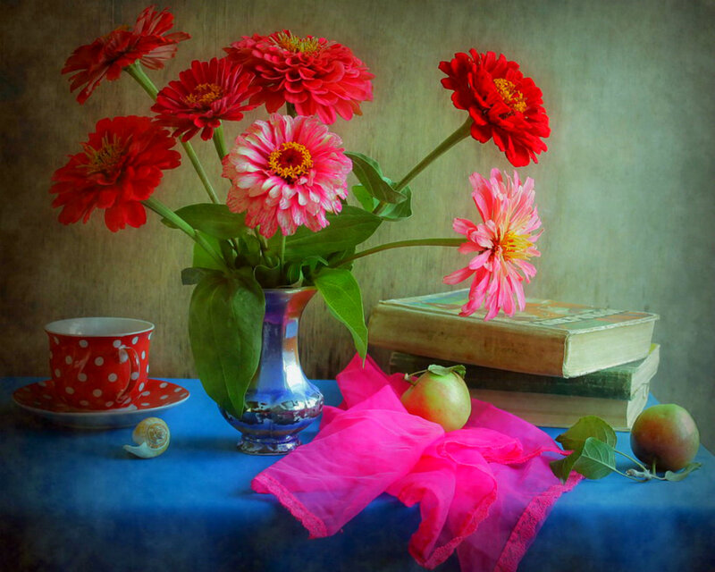Zinnia Flowers in Vase