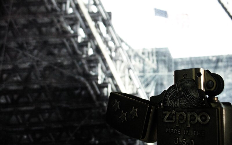 Zippo lighter with Eiffel Tower