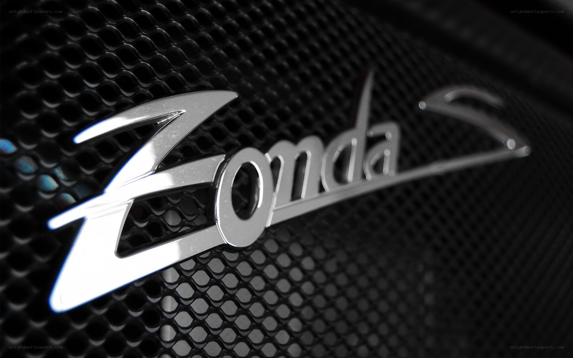 Zonda car emblem close-up