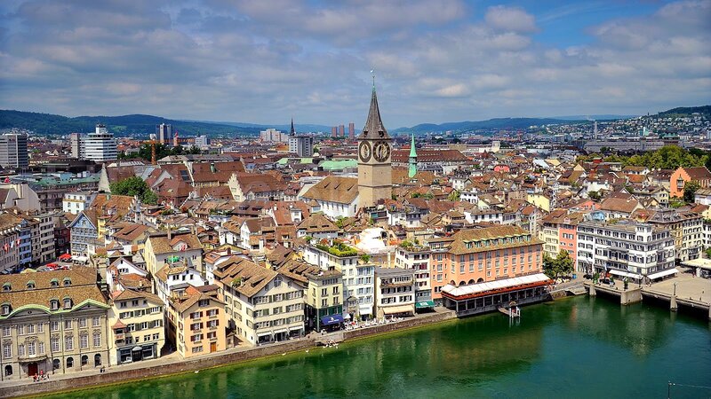 Zurich Cityscape — Green